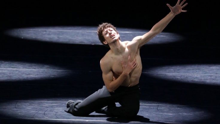 Mattia Semperboni: “Ho imparato a danzare cercando di imitare i video”