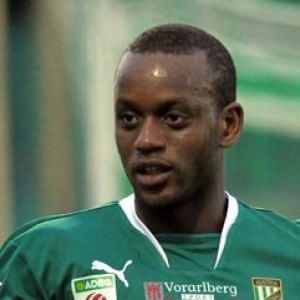La Calabria di Rabihou "Pugni, calci e coltelli il pallone qui è guerra"