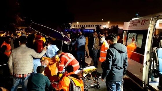 Carica delle forze dell'ordine al presidio di lavoratori della Tnt Fedex di Peschiera Borromeo: contusi in ospedale