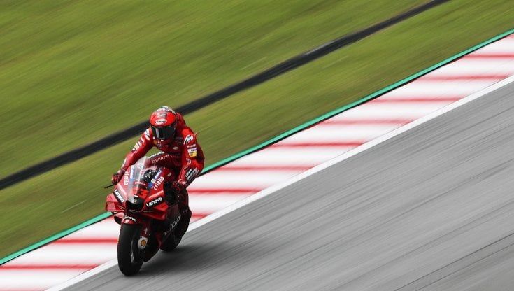 MotoGp Malesia, sfortuna Bagnaia: al termine delle prove è fuori dai primi 10