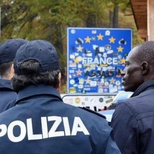 I migranti cambiano rotta, dalla Francia ora vogliono tornare in Italia