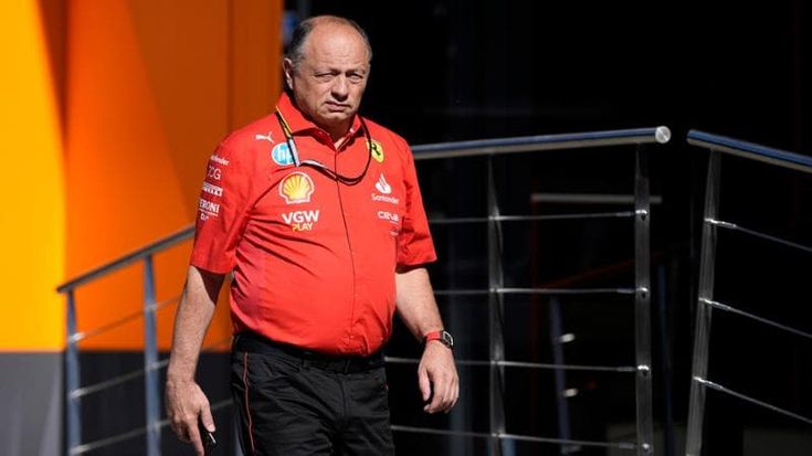 Ferrari, da Elkann fiducia in Vasseur: "Dobbiamo restare uniti"