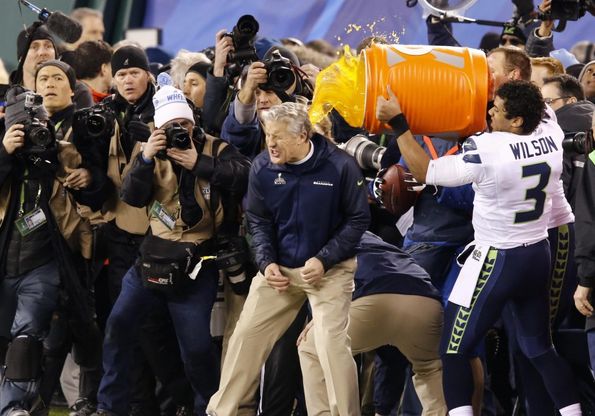 Lo spettacolo del Super Bowl: Seattle campione per la prima volta