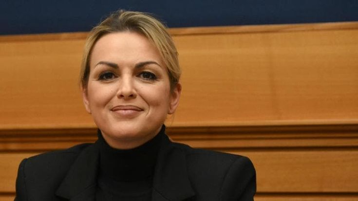 Francesca Pascale: “A Roccaraso incontro la Lega con rispetto. Vannacci dice cose aberranti”