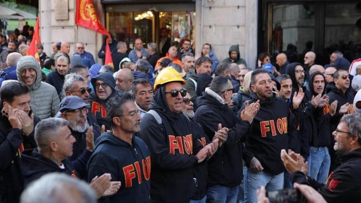 Ex Ilva, tanta solidarietà e primi segnali da Roma, ma la battaglia continua
