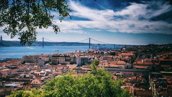 Molta Italia, Istanbul in ripresa. Ecco dove si vola per Pasqua  