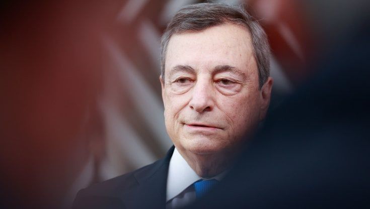 Spread e mercati: perché Piazza Affari non è crollata con la crisi di governo