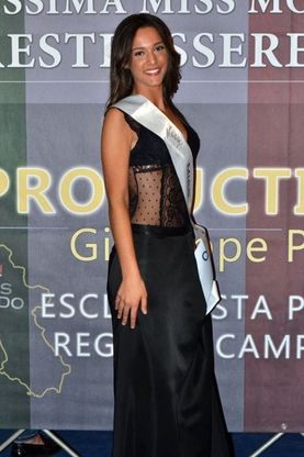 Anna D’Antonio, vince le selezioni campane di Miss Mondo Italia