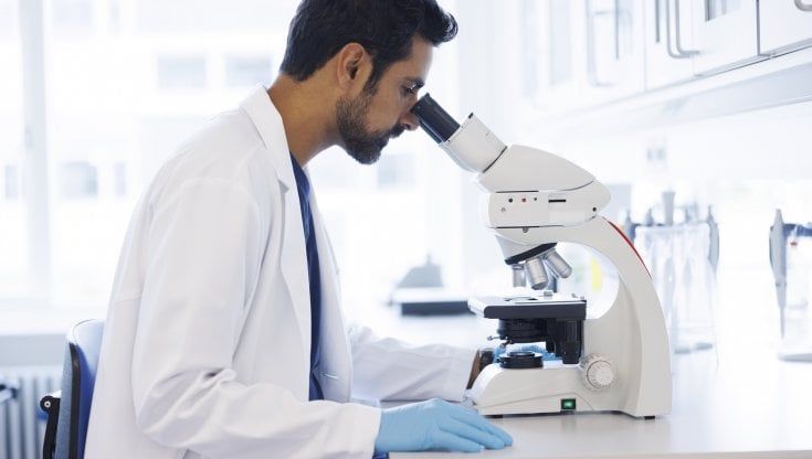 Farmaceutica, per 13 big italiane volume d’affari ed export in crescita