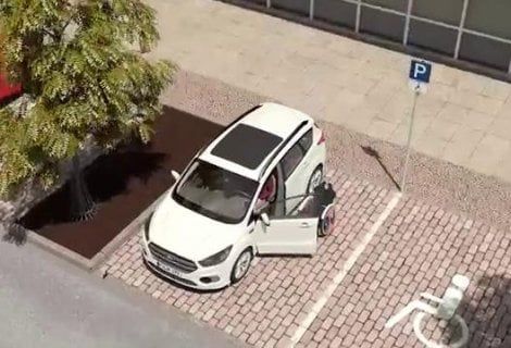 Ford, la sedia a rotelle diventa auto-guidata