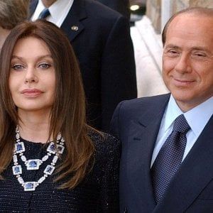 Veronica Lario dovrà restituire gli assegni. Ecco perché la Cassazione ha dato ragione a Berlusconi