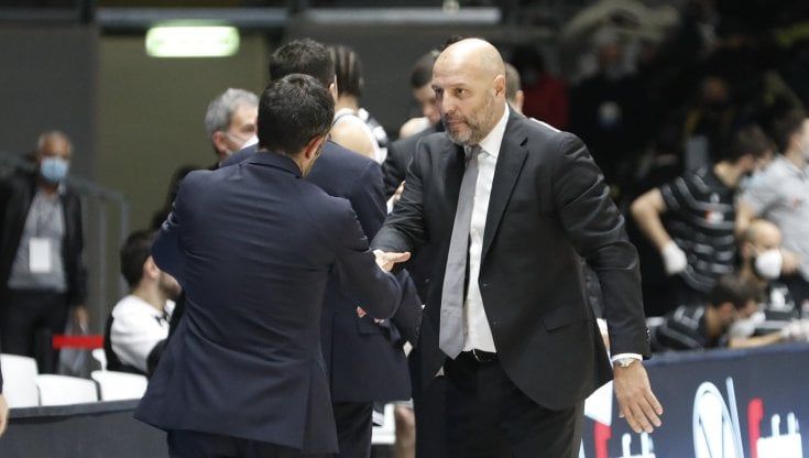 Virtus, mercoledì il Monaco. Djordjevic: "Calma e unità fra noi"