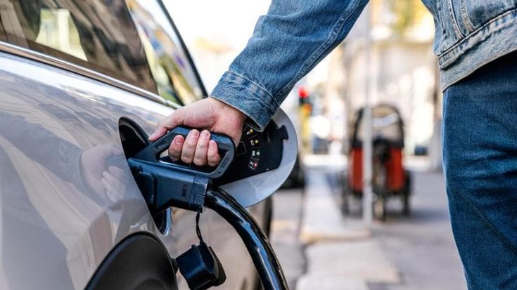 Incentivi per auto elettriche e pompe di calore, si allargano le deroghe al Patto di stabilità Ue