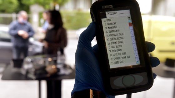 Negozi, centri commerciali, mercati e fiere: le indicazioni per la riapertura 