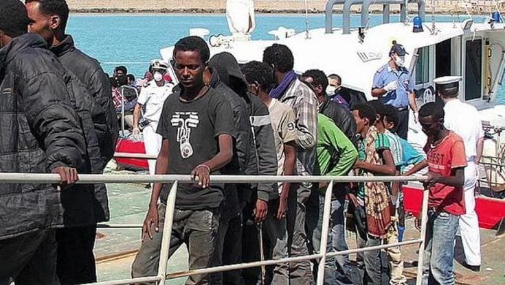 Migranti, i medici insorgono contro le nuove procedure: “Non siamo ausiliari di pubblica sicurezza”