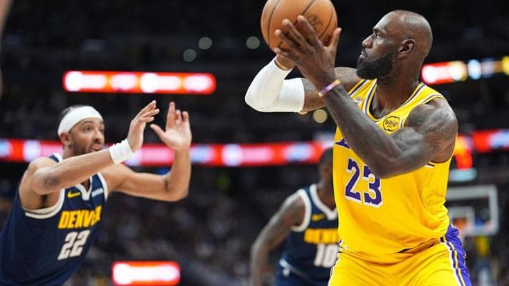 LeBron James, abbatte anche il record dei canestri: superato Kareem Abdul-Jabbar