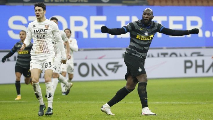 Inter-Benevento 4-0: Lautaro e Lukaku trascinano i nerazzurri