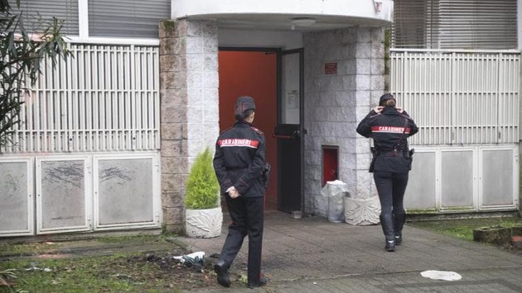 Rozzano, uomo di 70 anni ucciso in casa con una coltellata: fermato ventunenne, ha tentato suicidio