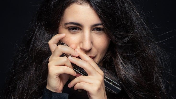 Ariel Bart a Ferrara: “Il mondo in un’armonica, dai dischi di Bob Dylan all’improvvisazione jazz”