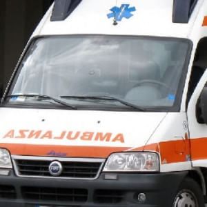 A 14, incidente tra Tir e bus in gita scolastica: 21 feriti