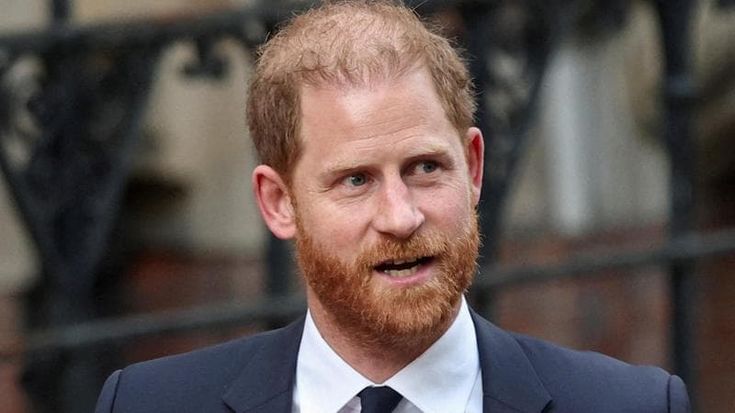 L’amaro ritorno a casa di Harry: dovrà pagare 9 milioni e mezzo di sterline al Daily Mail
