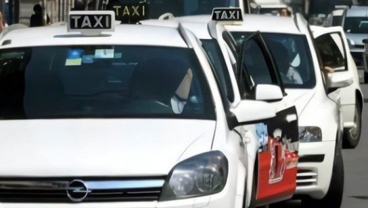 Il lockdown del tassista: quattro corse a turno e un incasso di 50 euro