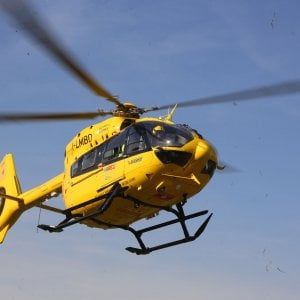Varese, moto urta furgone: due feriti gravissimi portati in ospedale