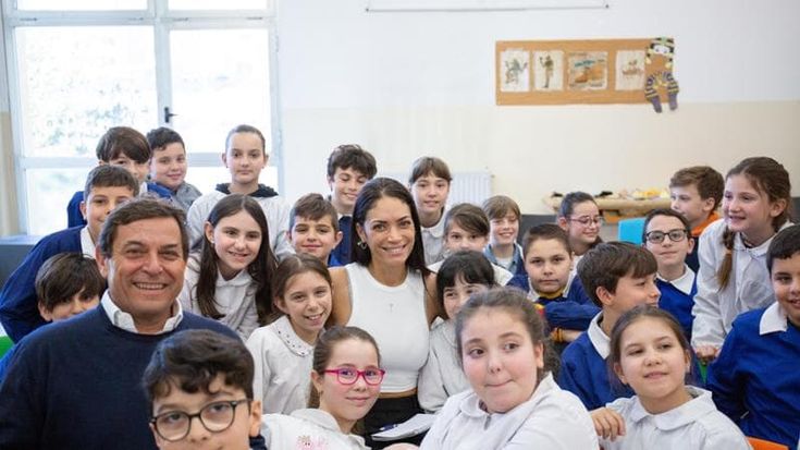 Elodie diventa ambasciatrice di Save the children con il nuovo progetto ‘Prendersi cura’