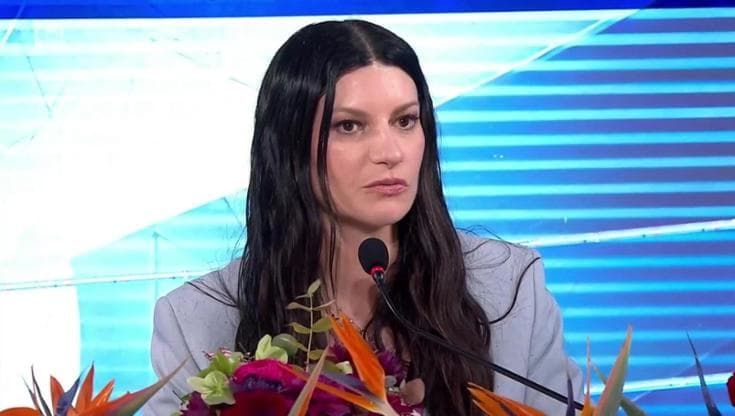 Laura Pausini: "Ho banalizzato il tema della pace? Mia figlia è orgogliosa di me"