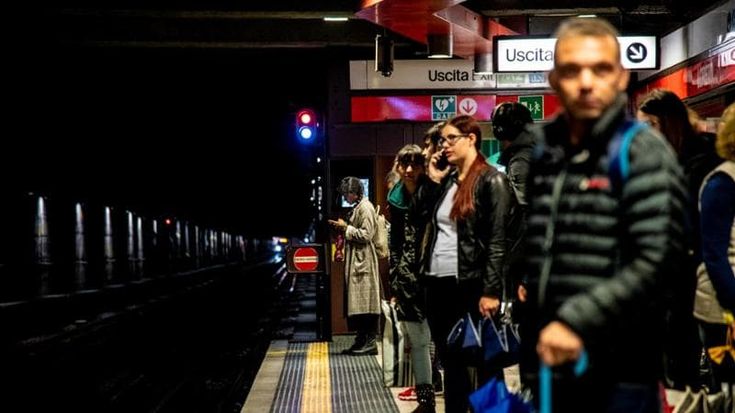 I tagli della Finanziaria tolgono 25 milioni alle casse di Milano: puniti anche i trasporti