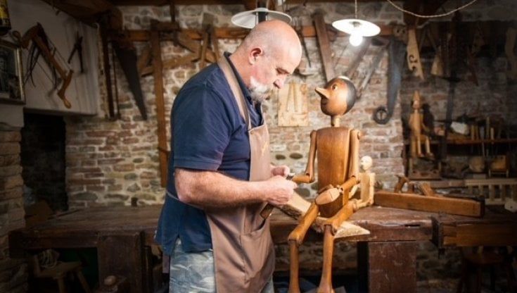 Chiude la bottega dei Pinocchio d'autore, finale amaro per l'icona di un popolo