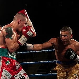 Fiumicino, sul ring i campioni della boxe