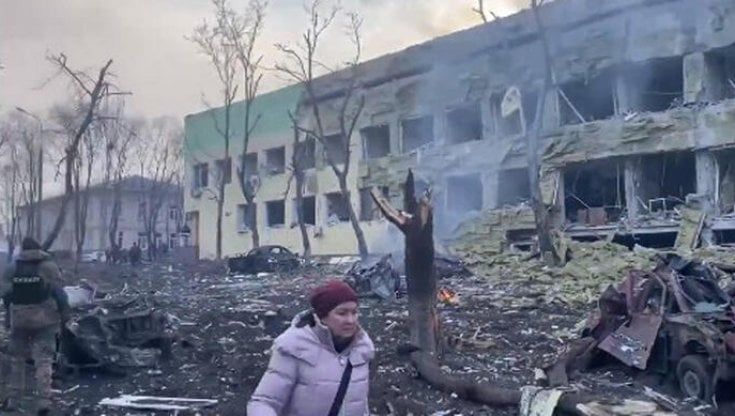 Diario da Kiev. Mia madre è al sicuro, ora ci prepariamo all’assedio