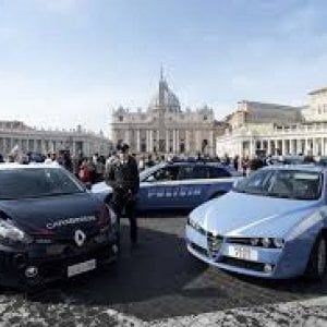 Roma, tra cortei e Angelus weekend "caldo" per le forze dell'ordine