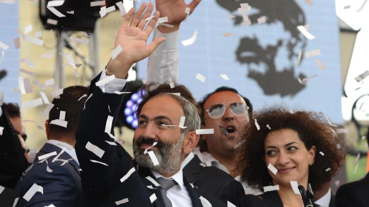 L’Armenia festeggia la rivoluzione civile di Nikol Pachinian