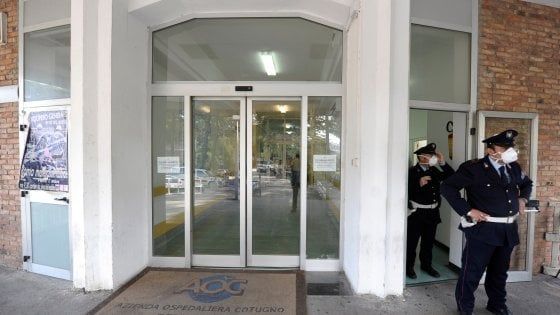 Coronavirus, falso allarme a Napoli per il paziente arrivato da Salerno 