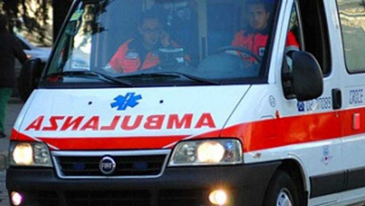 Torna dall'addio al celibato, si scontra con un'auto e muore: tragedia a Ragusa