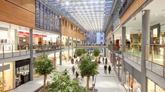 Il futuro dei centri commerciali: sempre più spazio a co-working, intrattenimento ed e-commerce