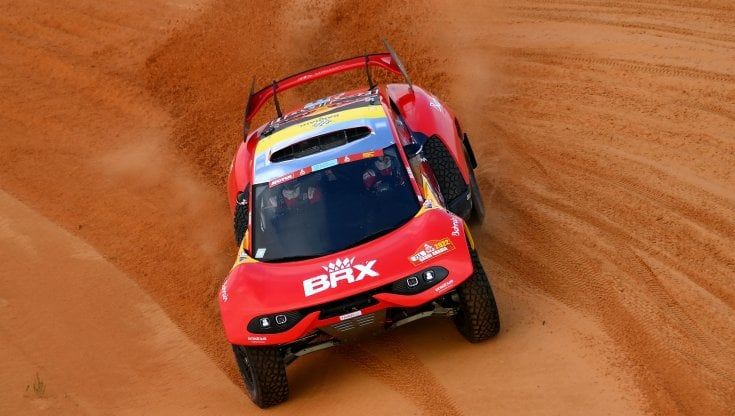 Dakar, Loeb vince la seconda tappa. Di Barreda la prima moto al traguardo