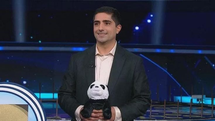 Ruota della fortuna, chi è il campione Gabriele. Il prof dei record batte tutti