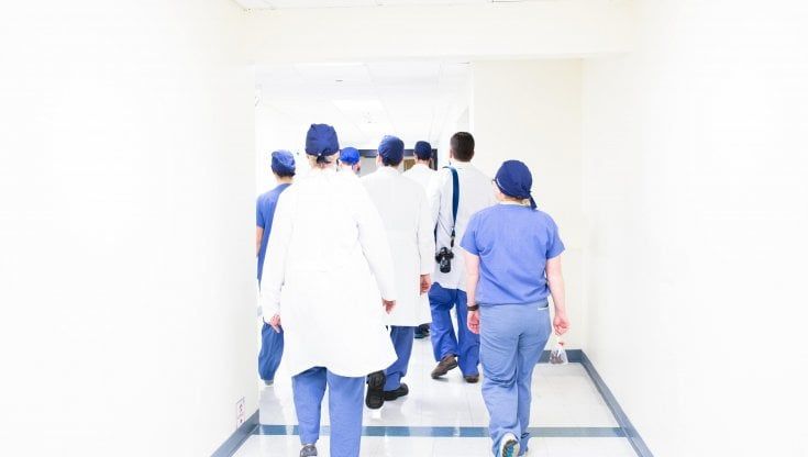 Tumori, gli oncologi ospedalieri: “Inserire il sequenziamento NGS nei Lea”