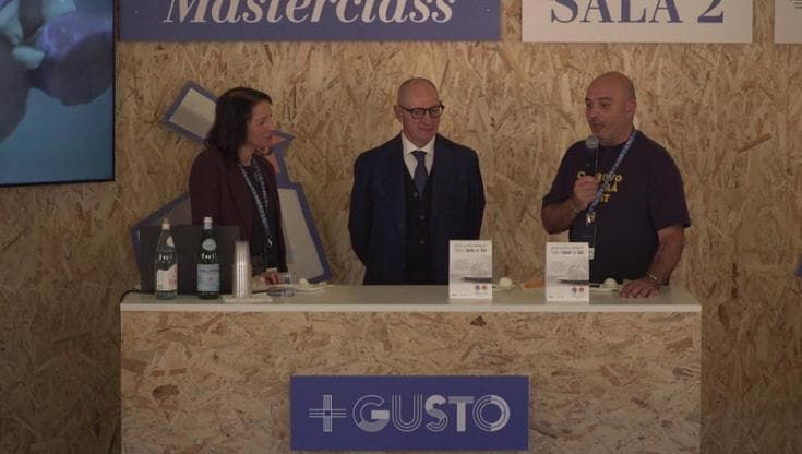 La purezza della Mozzarella di Bufala Campana DOP: la masterclass al Festival Gusto 2025