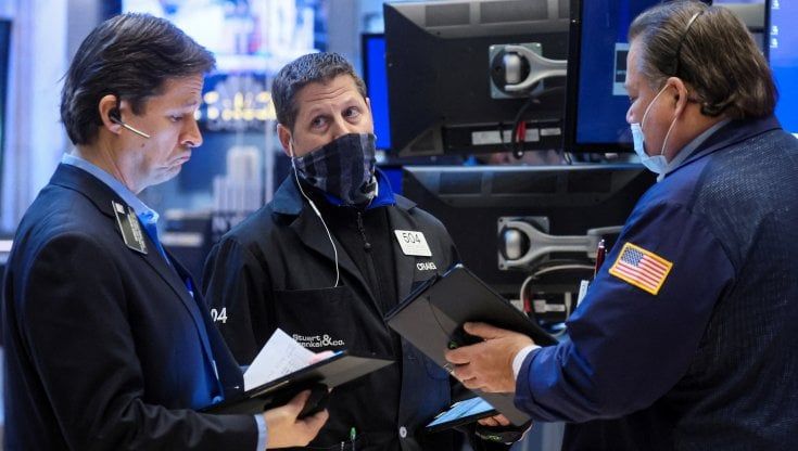 Borse in caduta, i gestori: niente panico, le azioni risaliranno, la storia lo dimostra
