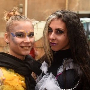 La sfilata in maschera e le serate di Carnevale: gli appuntamenti di martedì