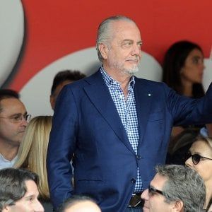 Napoli, De Laurentiis e il mercato 'low profile': "Nostra arma è la continuità"