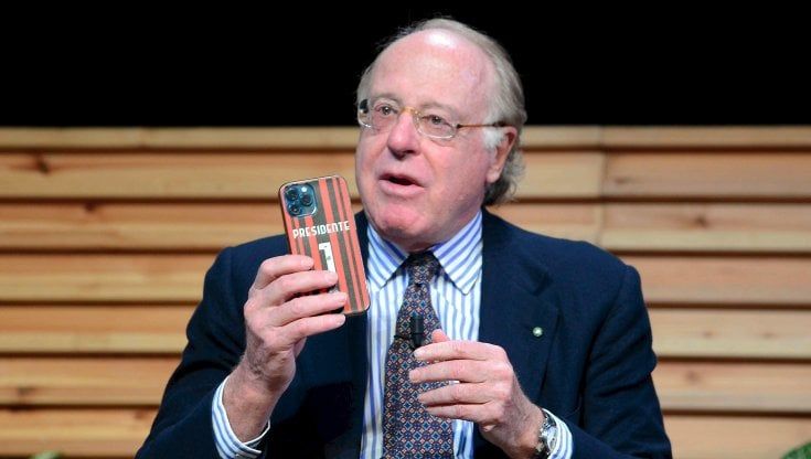 Paolo Scaroni, presidente del Milan: "Se ci fosse il nuovo stadio, i biglietti per la semifinale di Champions sarebbero a 5mila euro l'uno"