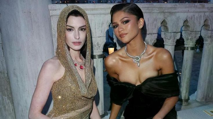 Hathaway: “Nessun giorno libero in tre anni e mezzo”. E Zendaya: “Scomparirò”. La FOMO contagia le star