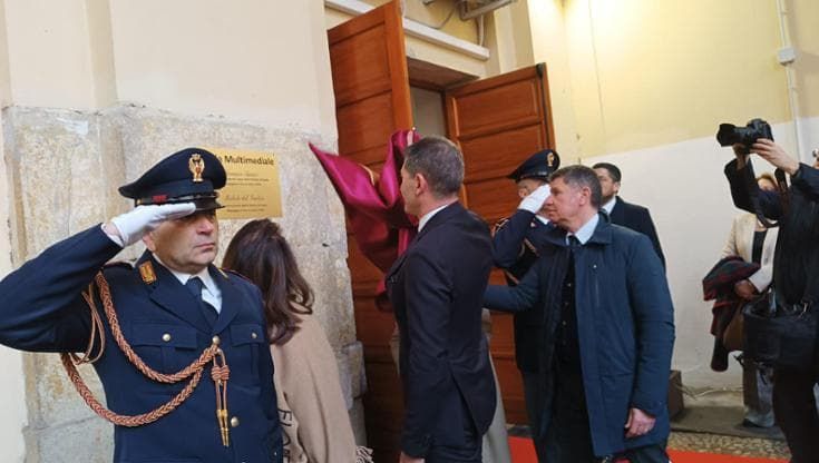Polizia, sala questura Caserta intitolata a agenti vittime del dovere. Pisani: "Vivranno in eterno"