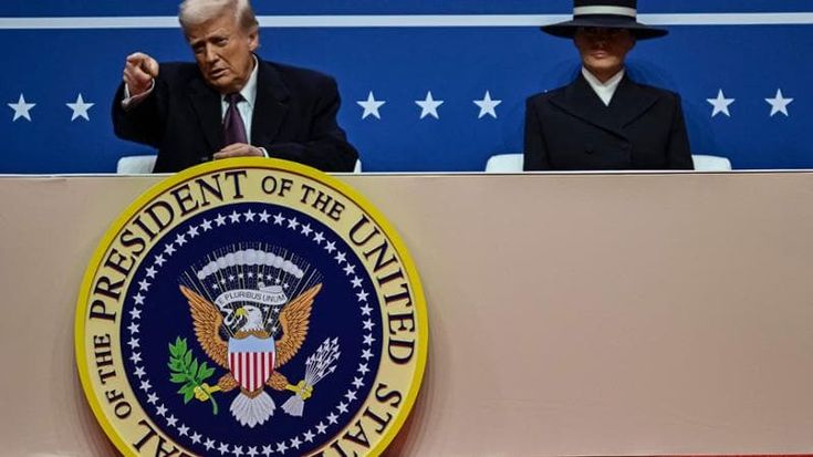 Capitalisti Usa e oligarchi russi Scambiò Melania per un cappello