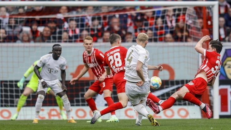 Bundesliga, rivincita Bayern: Friburgo ko e primato consolidato. Sorride anche il Dortmund